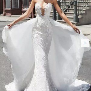 KittyChen Couture Wedding Dress NEVER WORN**
